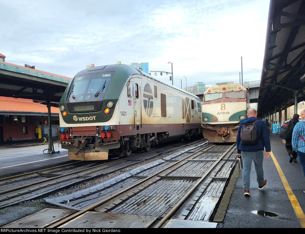 Amtrak 1401 and 90251